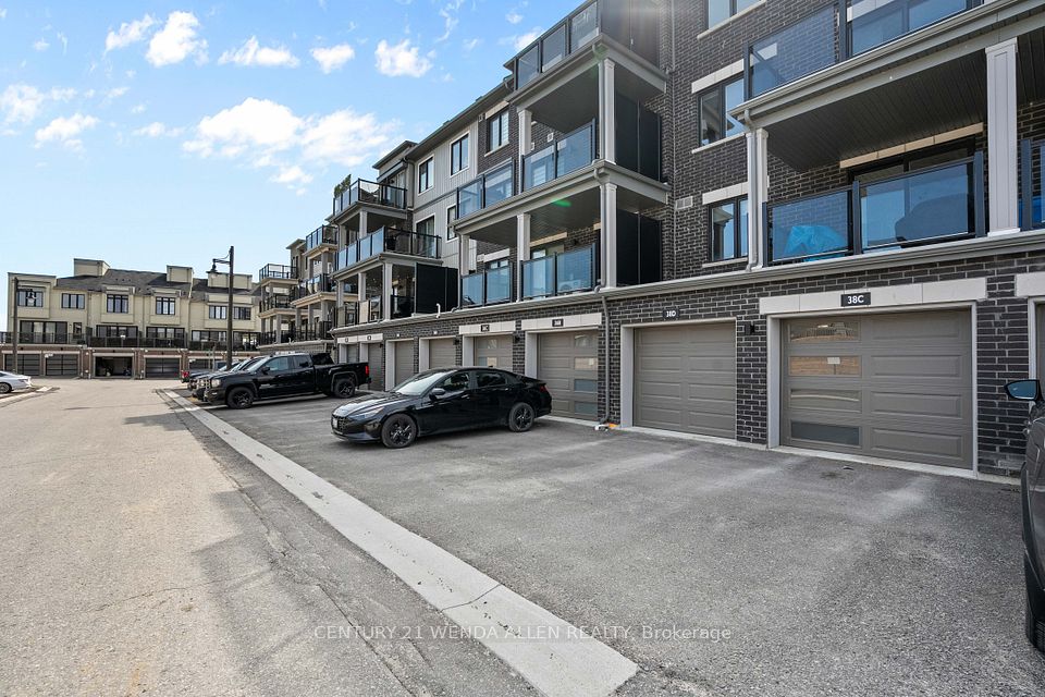 38D Lookout Drive, Clarington, ON L1C 7G2
