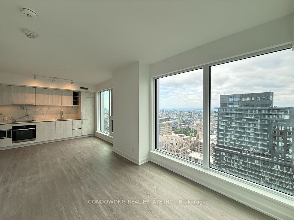8 Wellesley Street