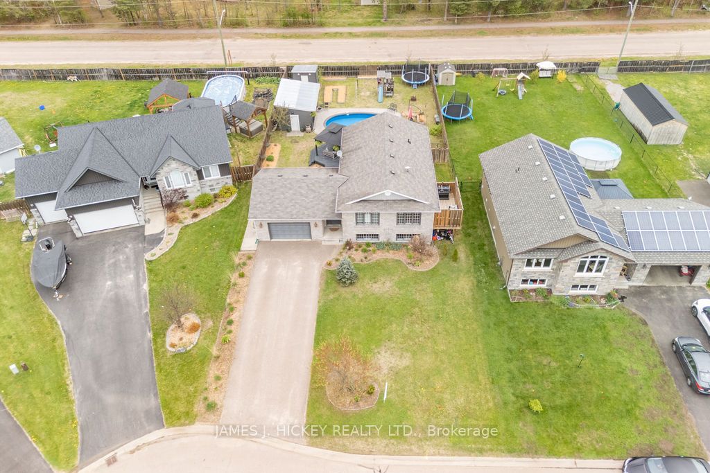 1010 Beatty Crescent