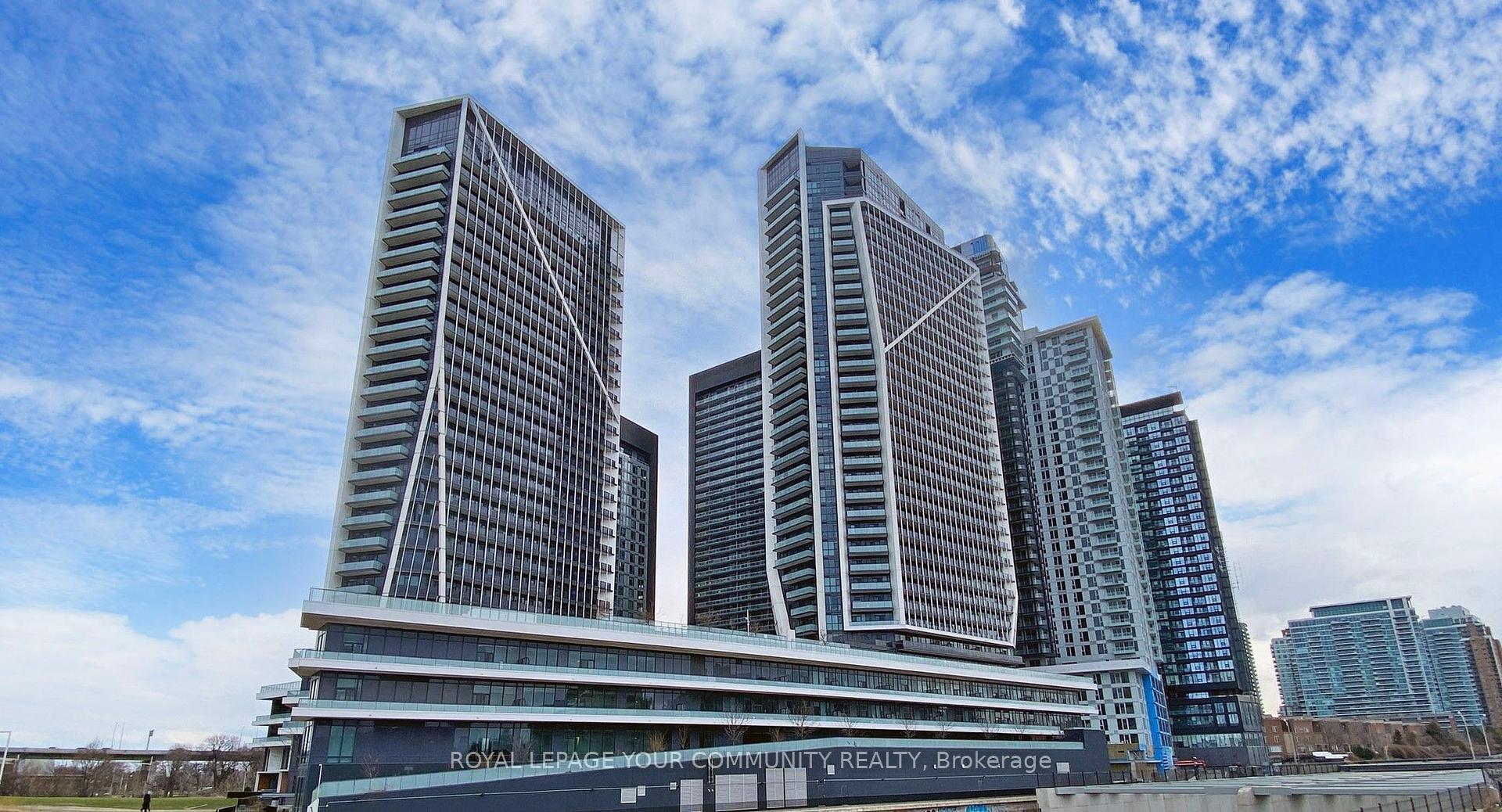 3 Bedrooms Condo at 50 Ordnance, Toronto For sale