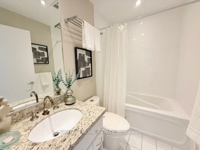 38 Lee Centre Drive, #PH507