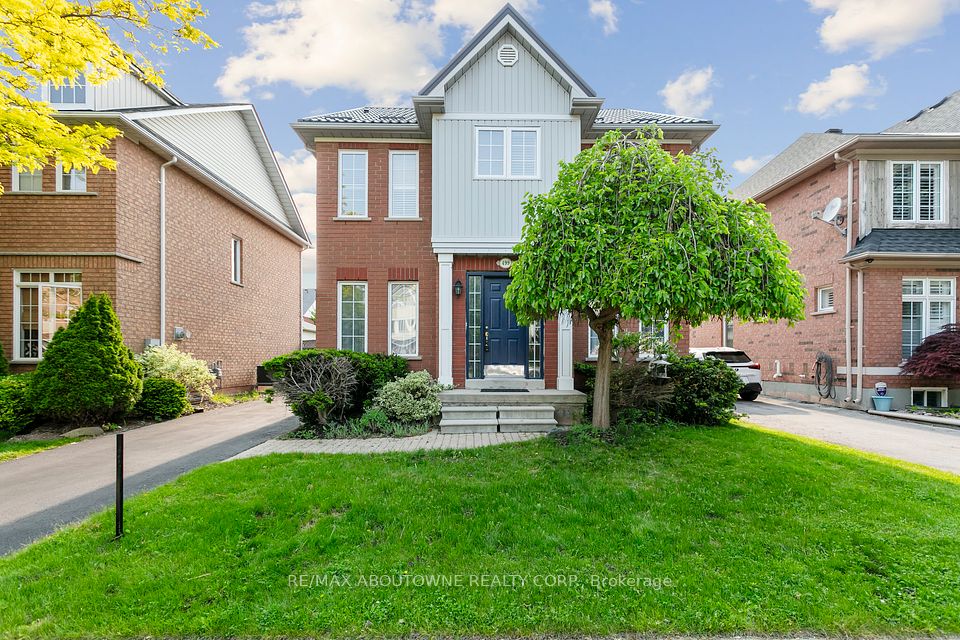 499 River Glen