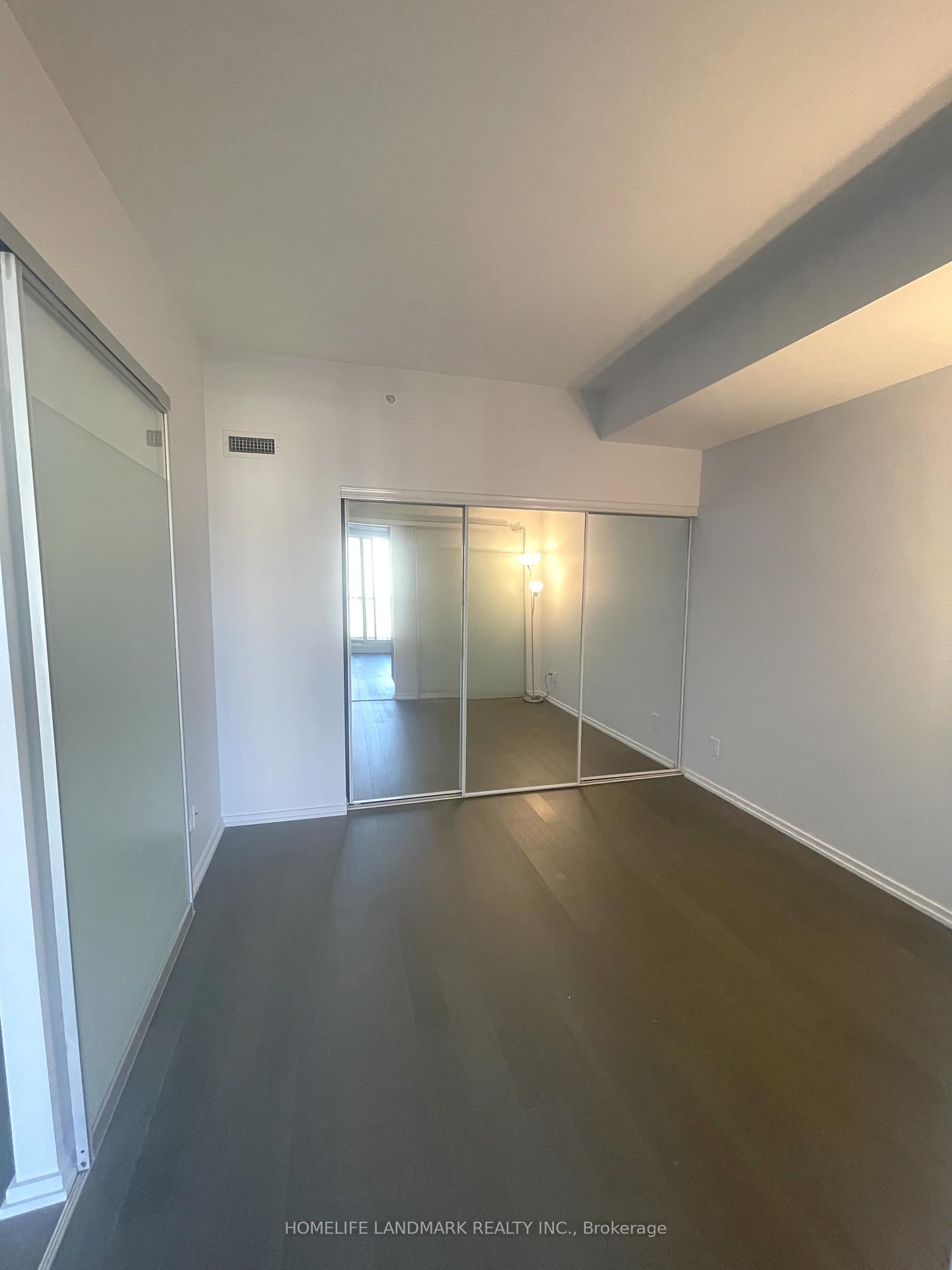 2 Bedrooms Condo at 70 Temperance,  Toronto For sale