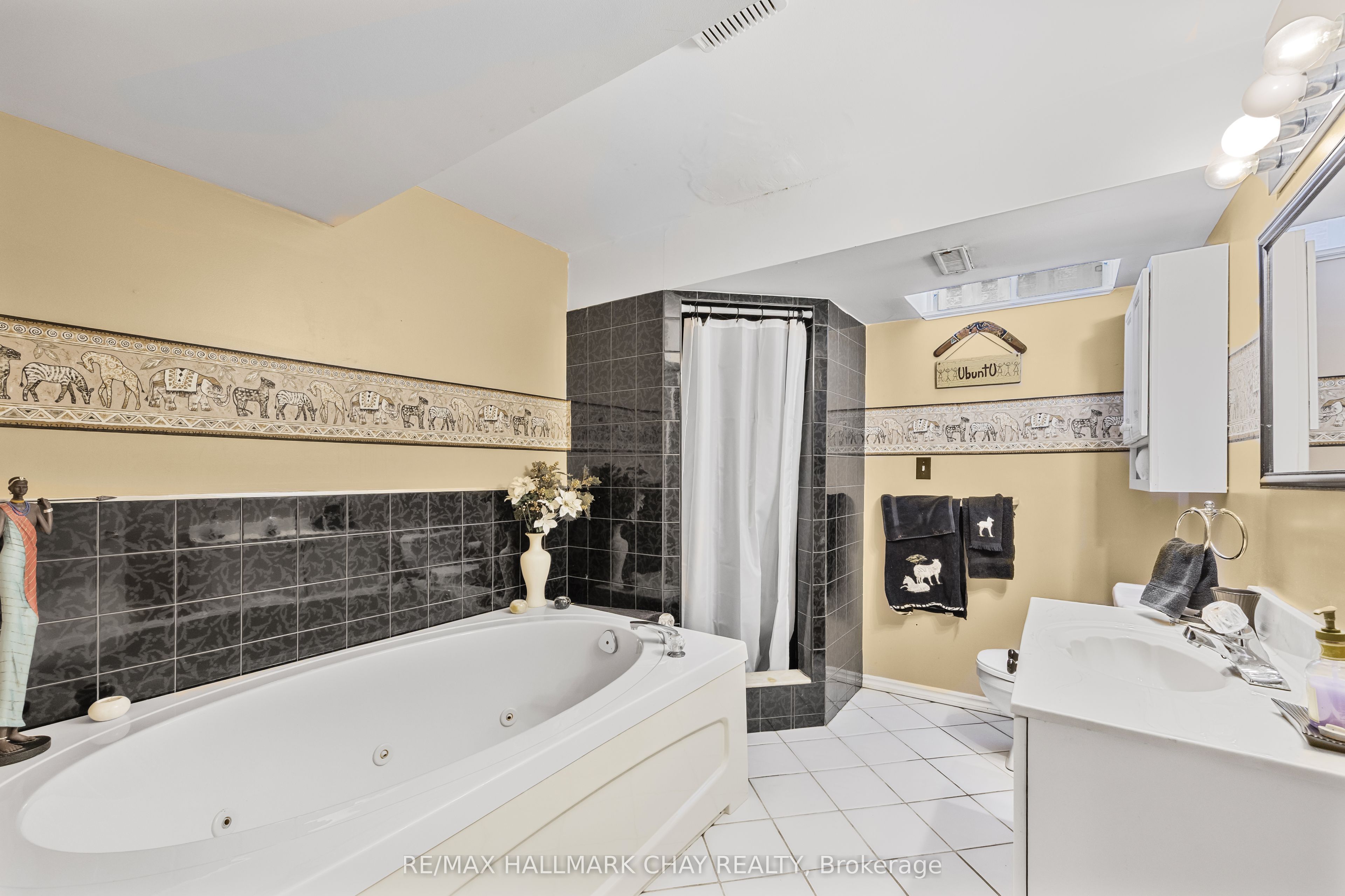 23 Grasett Crescent