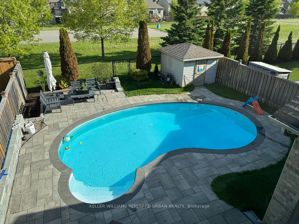 68 Mike Hart Drive, Essa, ON L0M 1B5