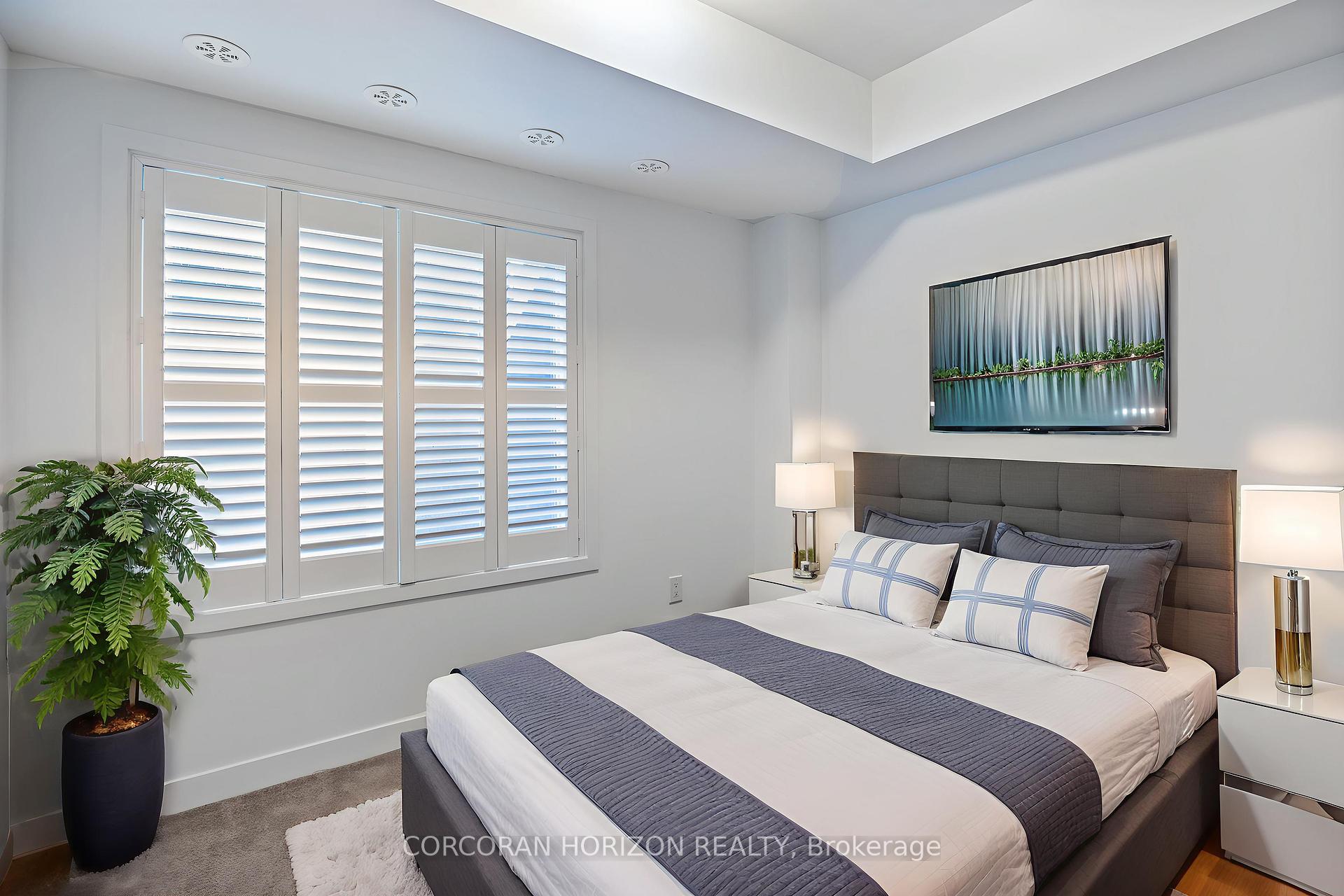 2 Bedrooms Condo at 8 Marquette, Toronto For sale