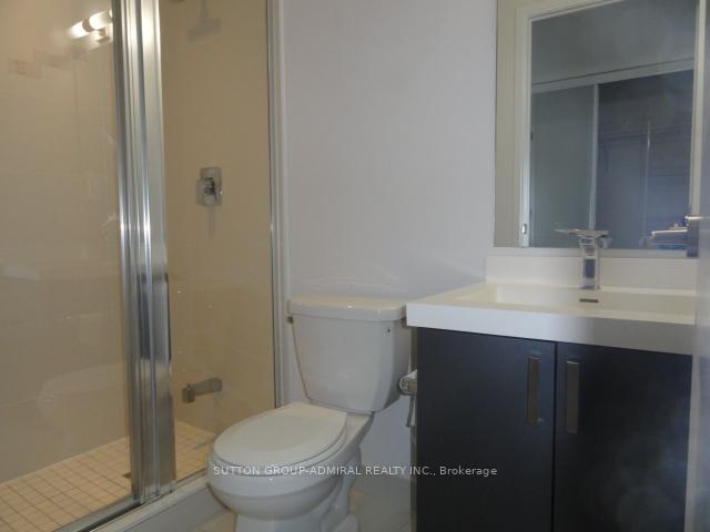 3 Bedrooms Condo at 1010 Portage,  Vaughan For sale