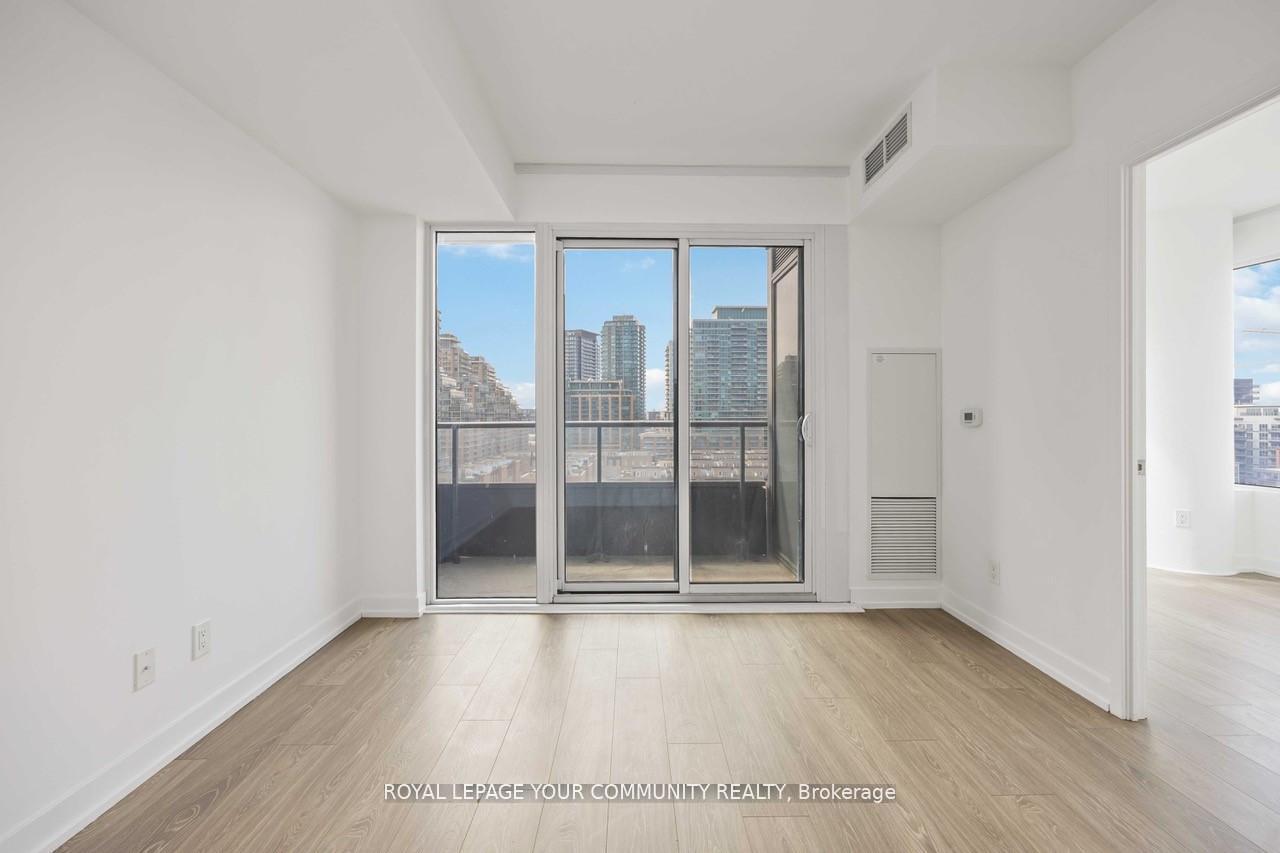 2 Bedrooms Condo at 19 Western Battery, Toronto For sale