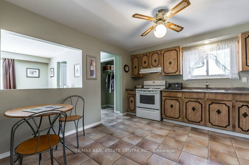 65 Lorne Scots Drive
