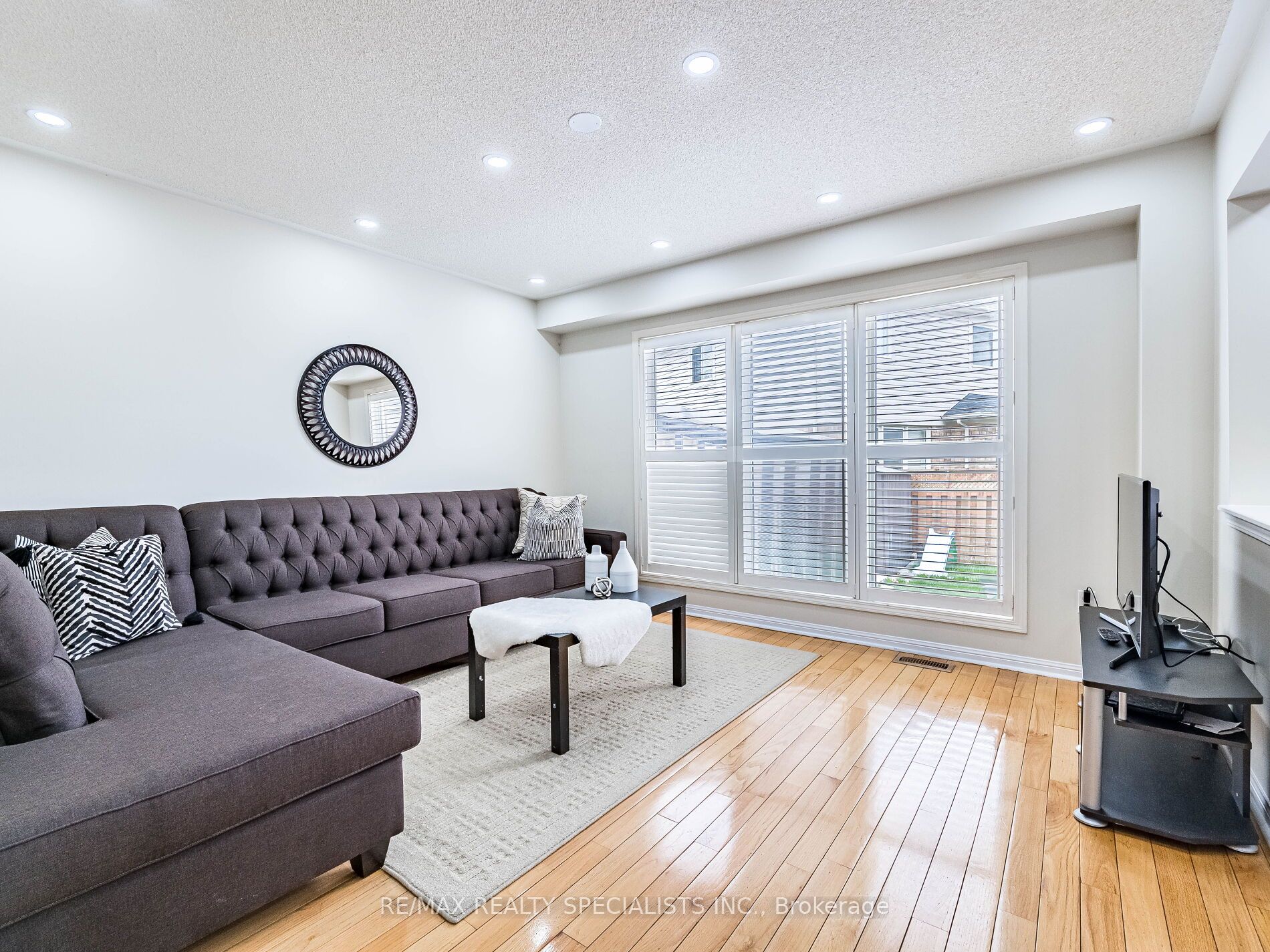 18 Jessop Drive