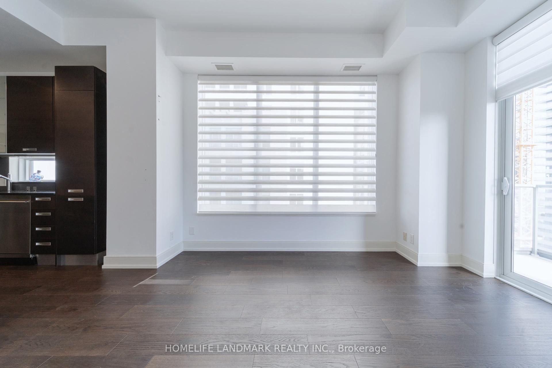2 Bedrooms Condo at 21 Balmuto,  Toronto For sale