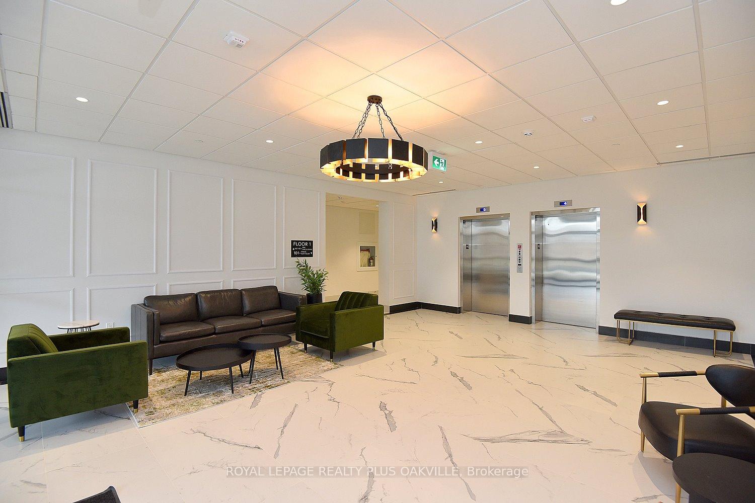 1 Bedroom Condo at 1936 Rymal, Hamilton For sale