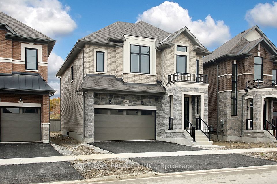 590 Kleinburg Summit Way