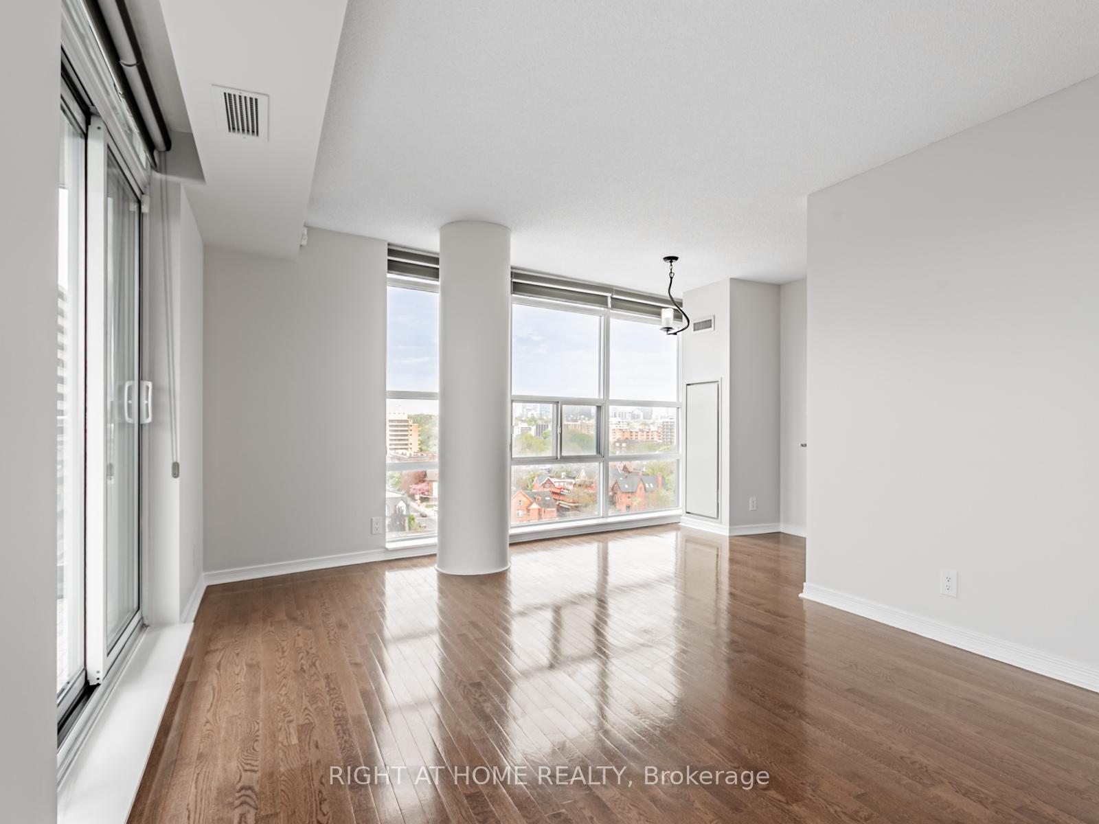 2 Bedrooms Condo at 736 Spadina, Toronto For sale
