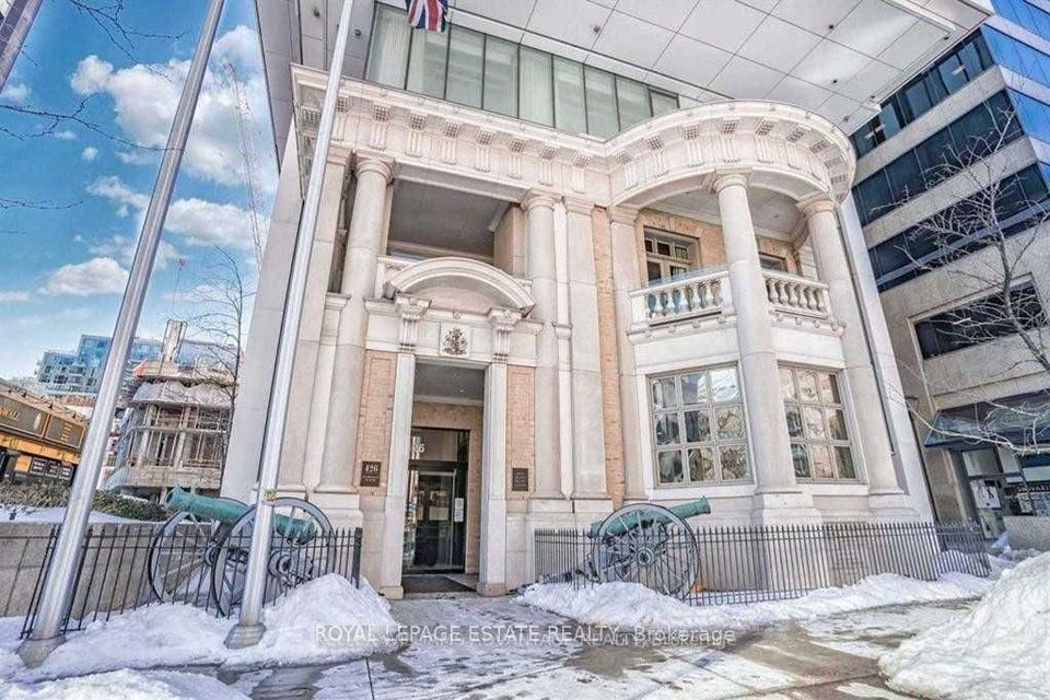 426 University Avenue