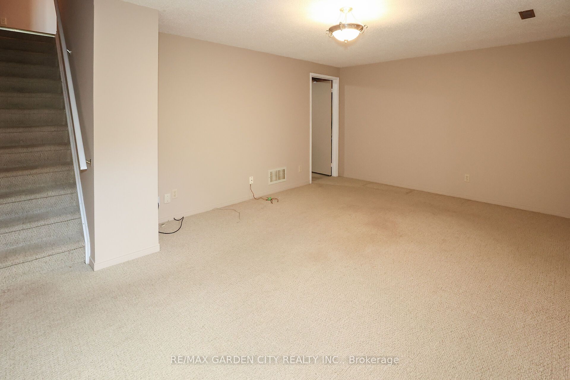 55 Kerman Avenue, #44