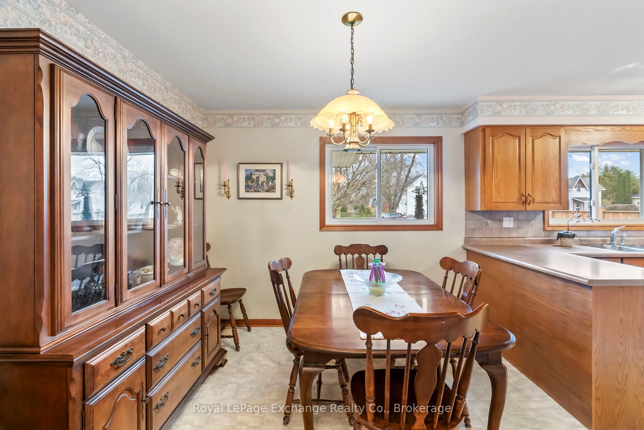 268 Broadway Street, Kincardine, ON N2Z 2X9