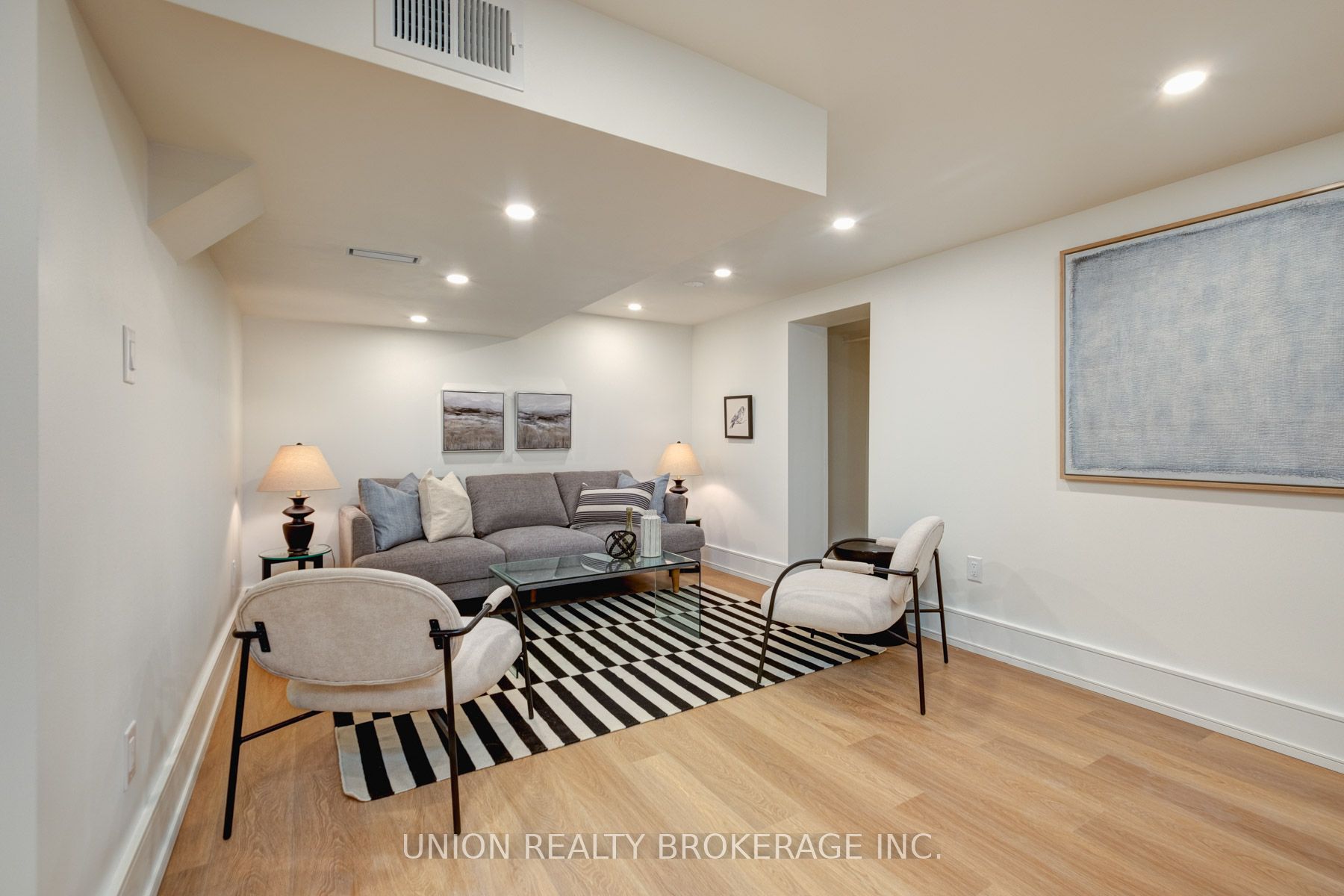 22 Cliffcrest Drive
