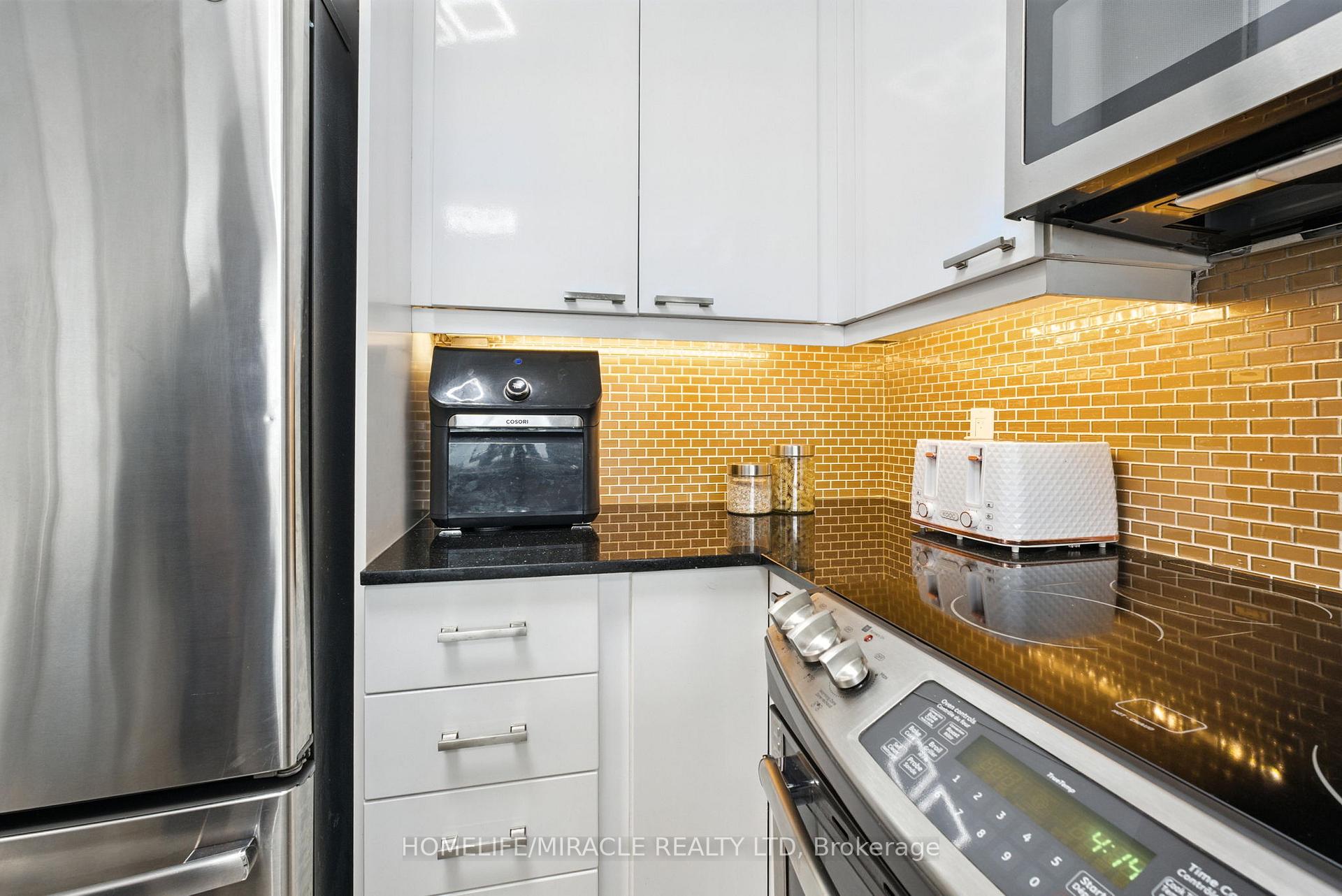 1 Bedroom Condo at 1328 Birchmount, Toronto For sale