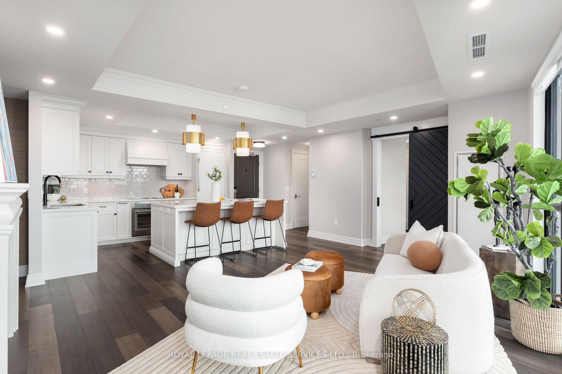 3 Bedrooms Condo at 2060 Lakeshore, Burlington For sale