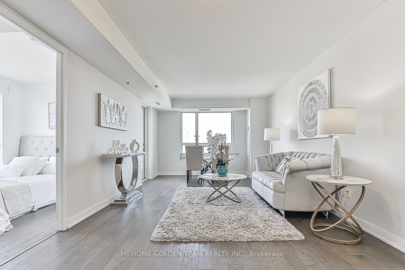 3 Bedrooms Condo at 185 Bonis,  Toronto For sale