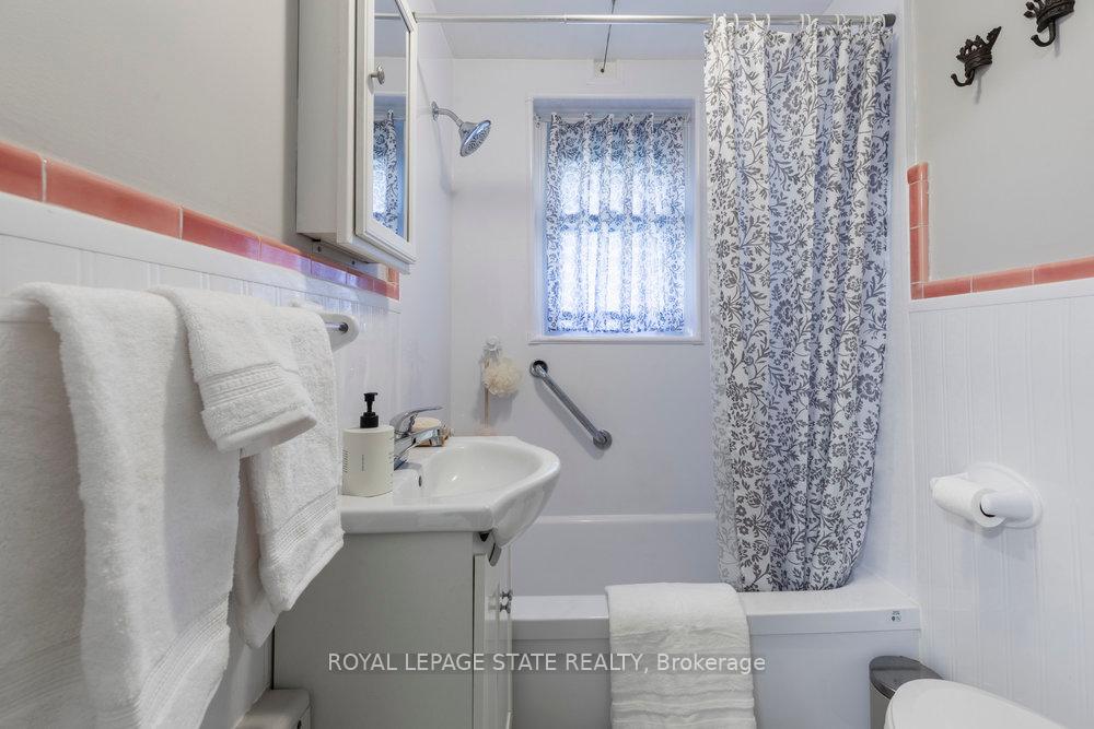 1 Bedroom Co-op at 2 Stroud, Hamilton For sale