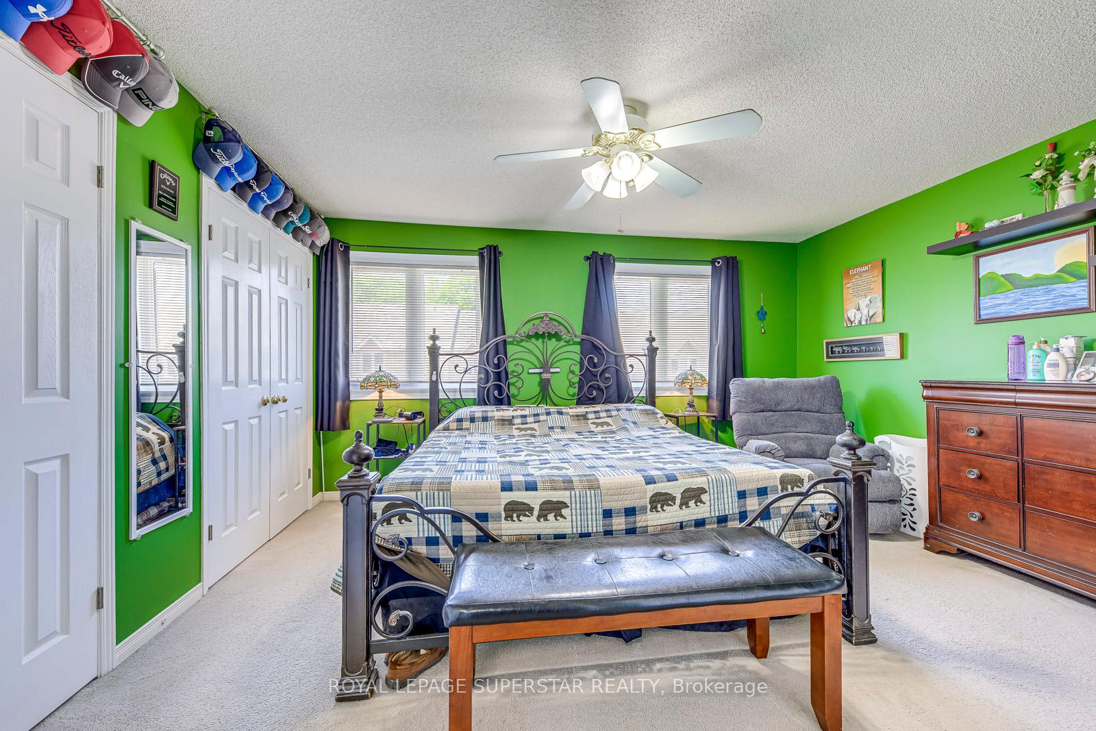 3 Bedrooms Condo at 1809 Upper Wentworth, Hamilton For sale