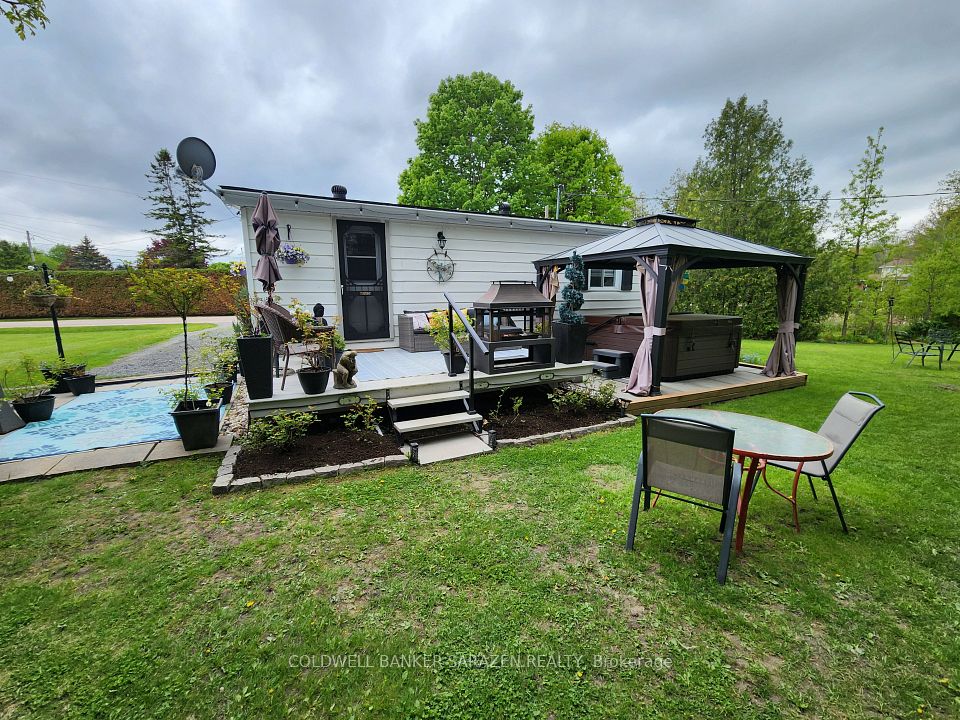 836 Munro Drive, McNab/Braeside, ON K7S 3G8