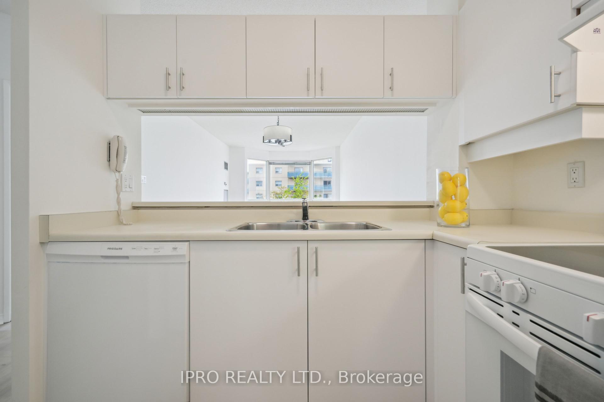 1 Bedroom Condo at 2511 Lakeshore, Oakville For sale