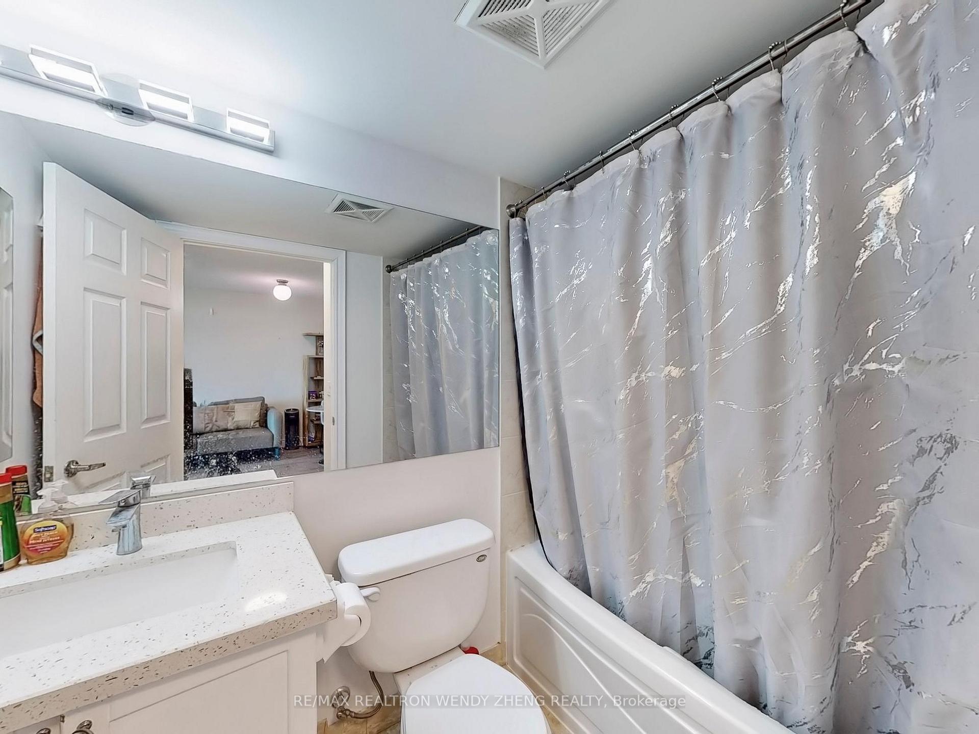 1 Bedroom Condo at 15 Greenview, Toronto For sale