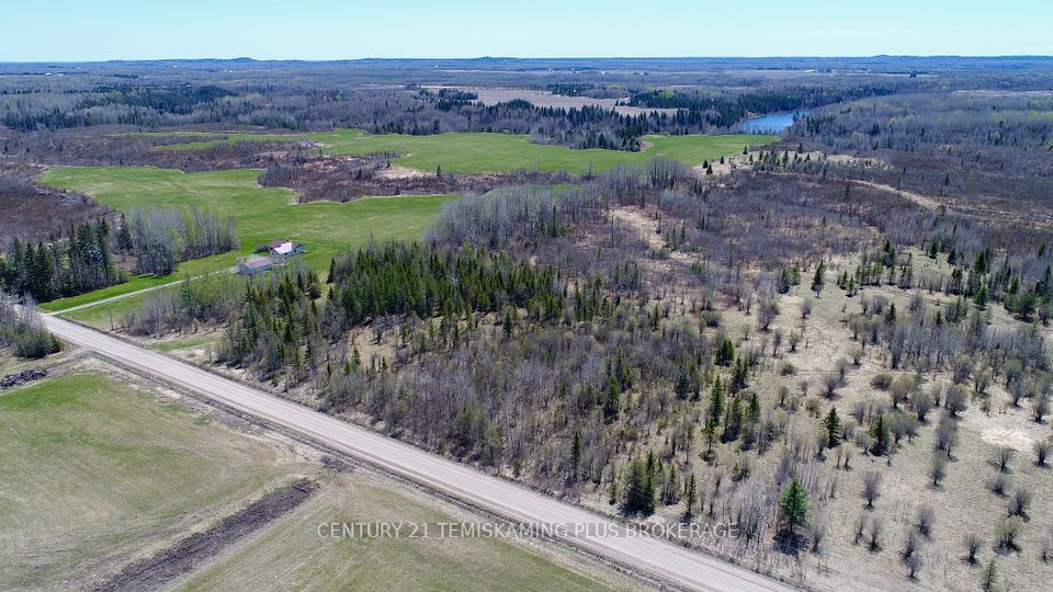 289240 Long Lake