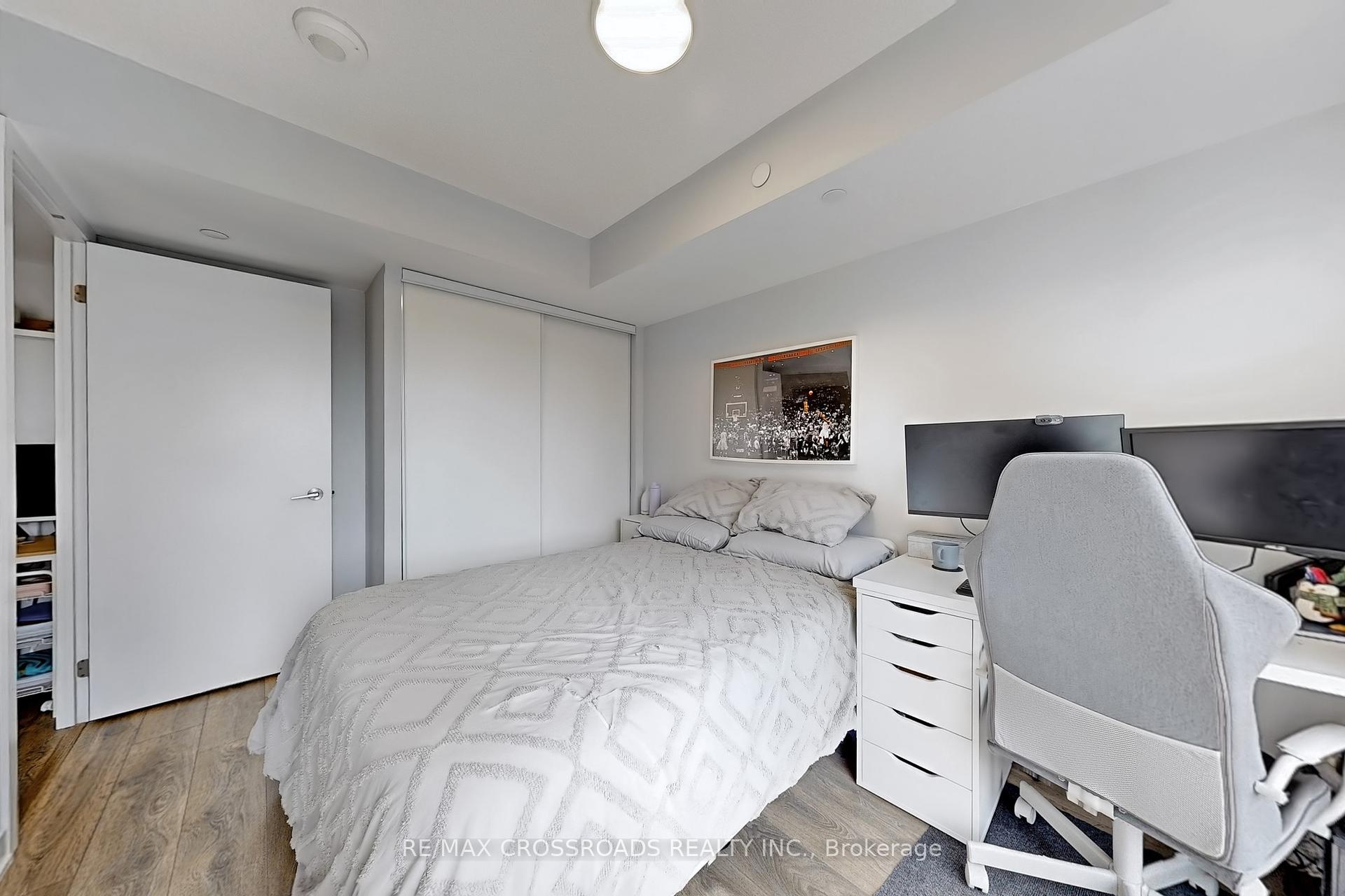 1 Bedroom Condo at 87 Peter, Toronto For sale