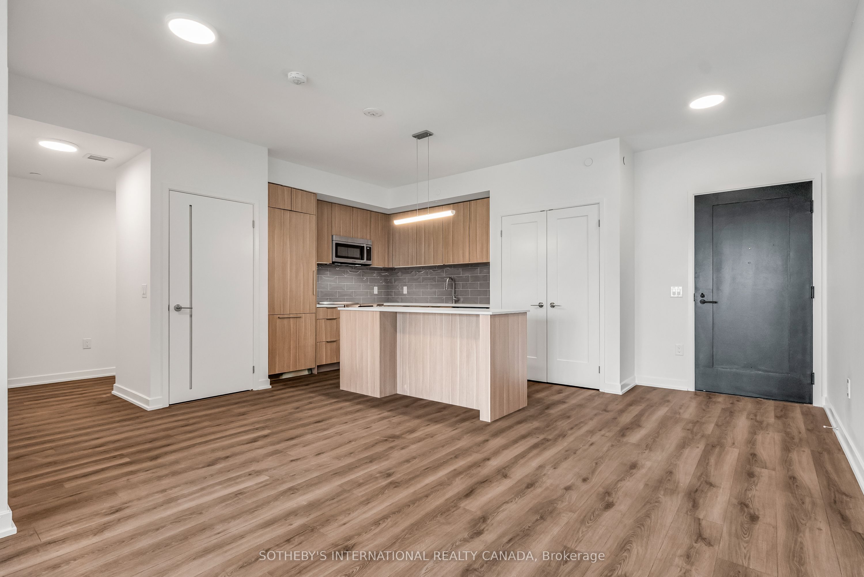 88 Bathurst Street, #1122