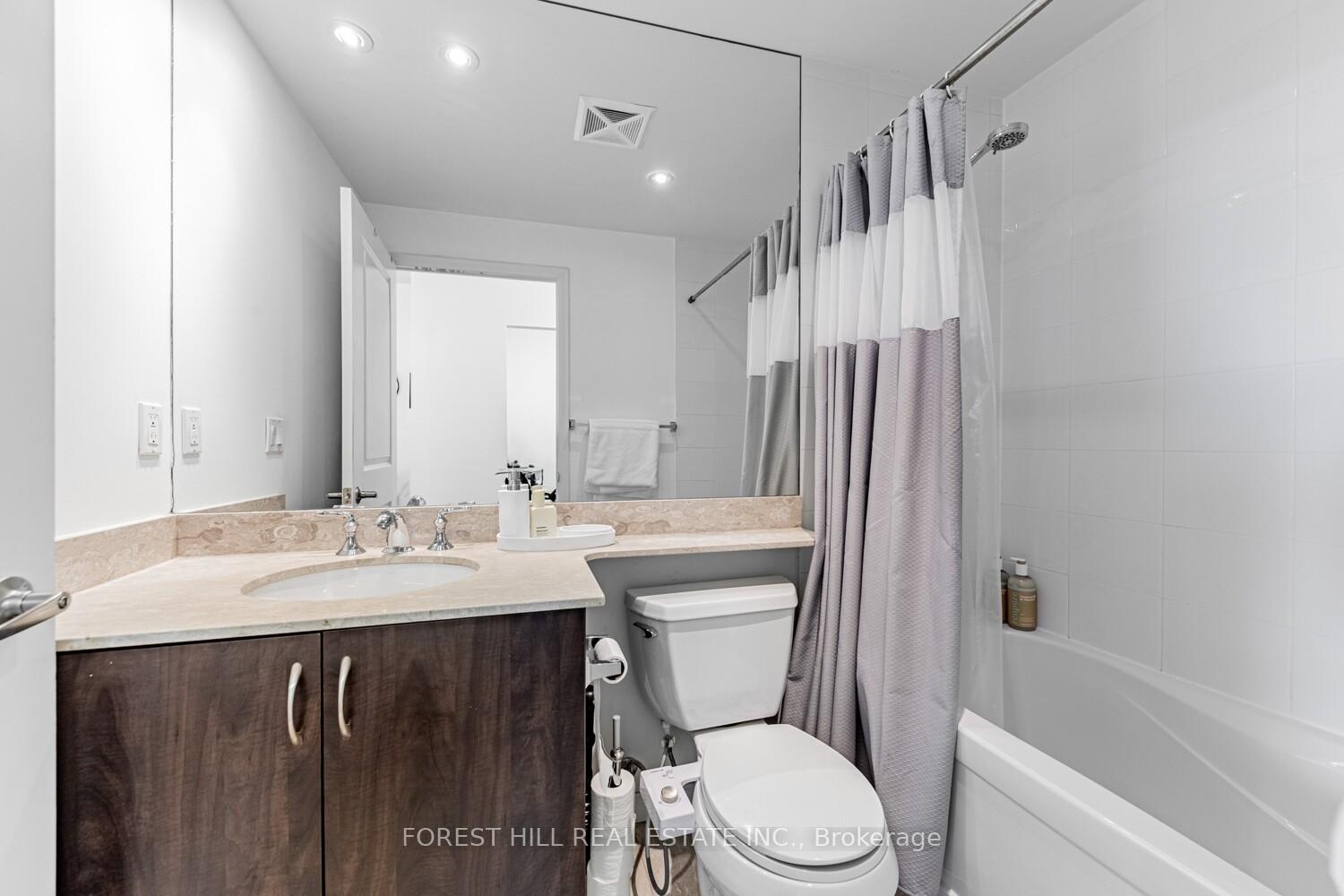 2 Bedrooms Condo at 21 Grand Magazine, Toronto For sale