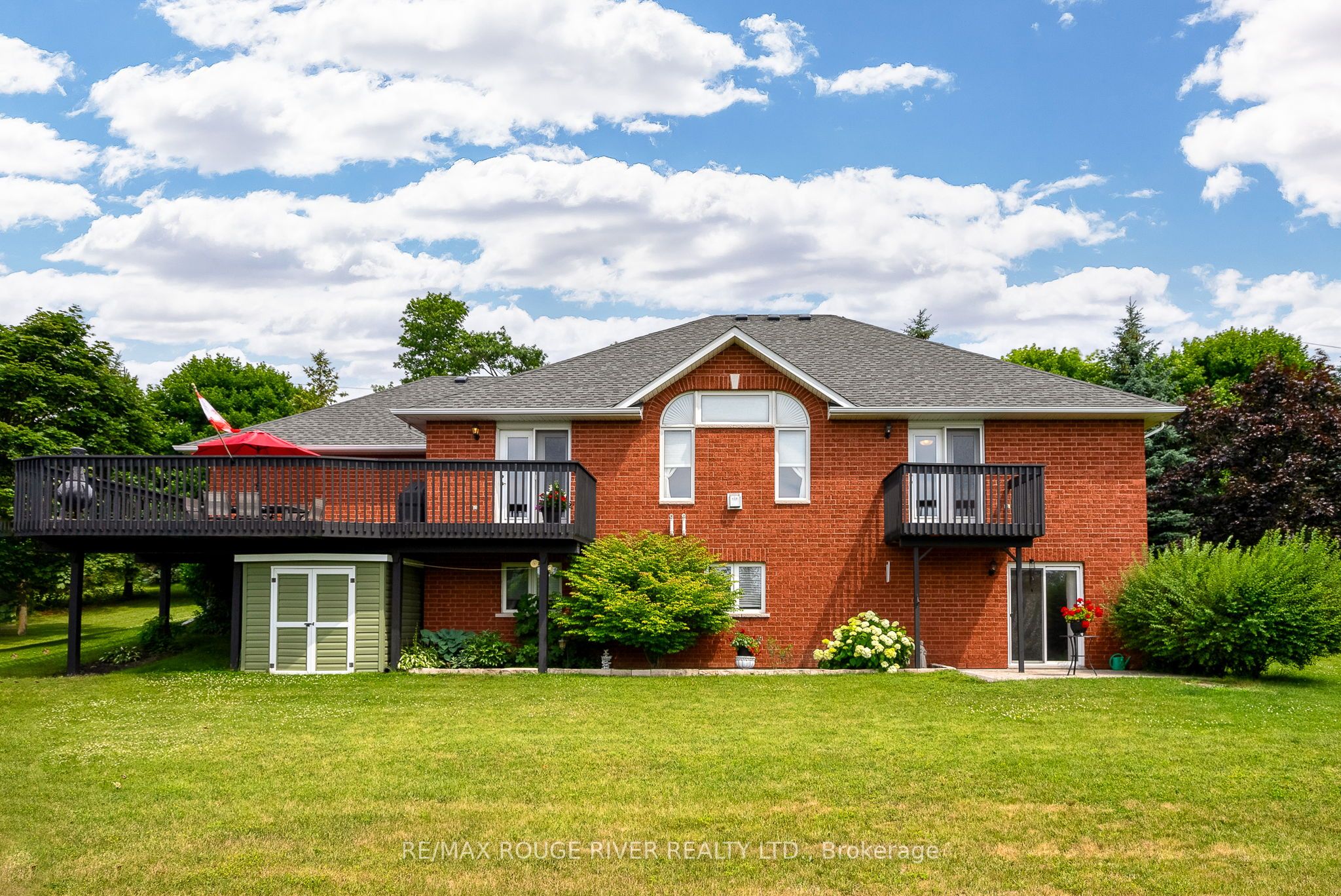 8 Sunrise Court