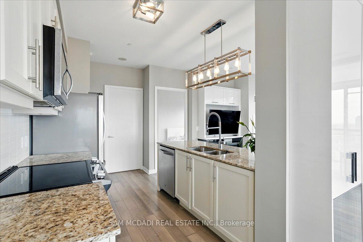 2 Bedrooms Condo at 3975 Grand Park, Mississauga For sale