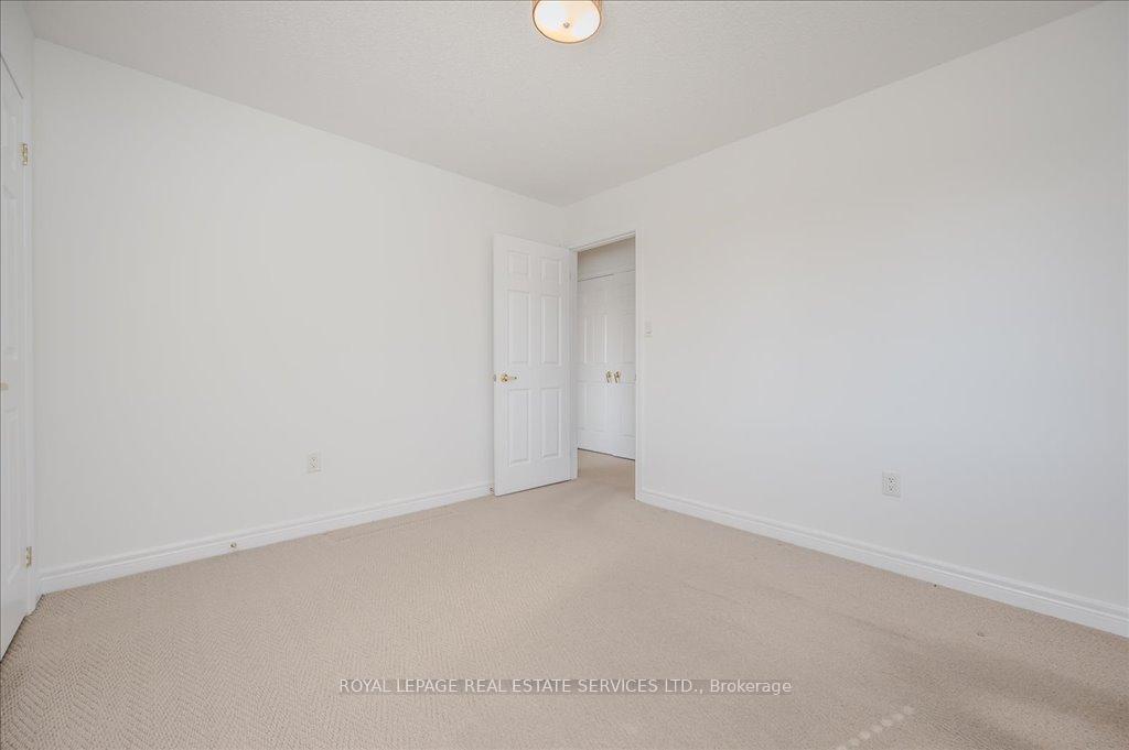 3 Bedrooms Condo at 1267 Dorval, Oakville For sale