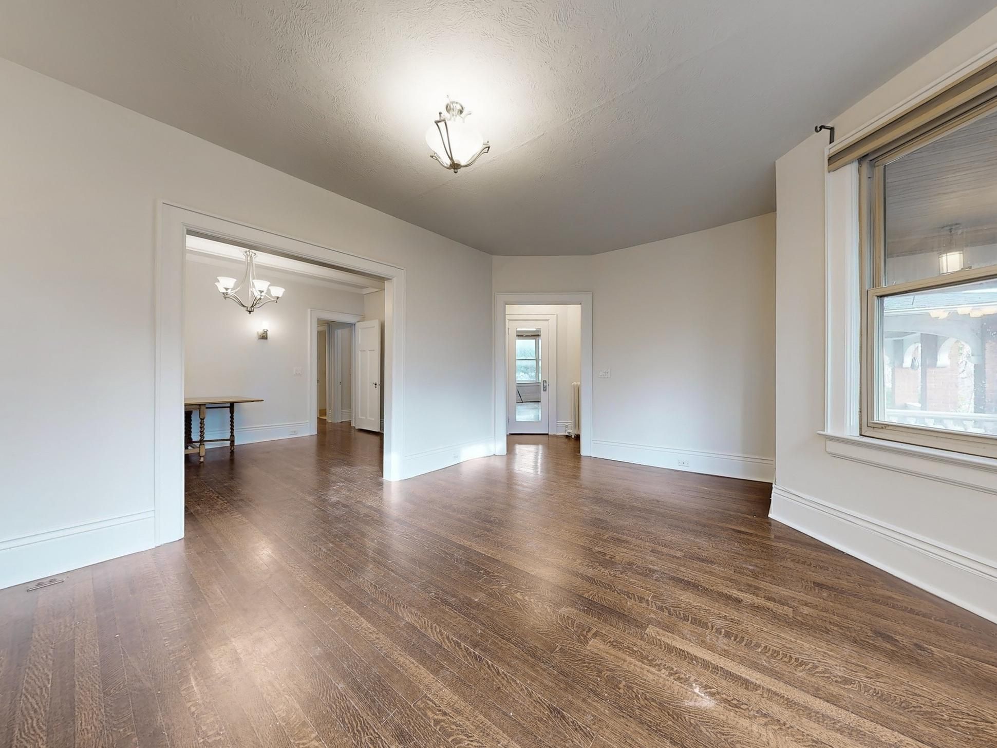 196 Glen Road S 1