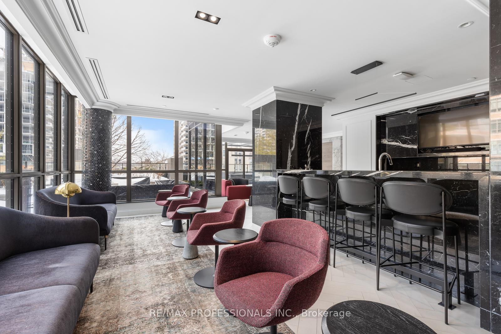 1 Bedroom Condo at 6 Jackes, Toronto For sale