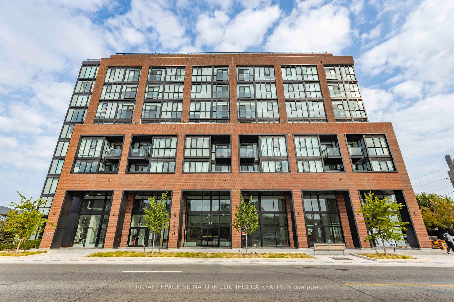 3 Bedrooms Condo at 2300 St Clair,  Toronto For sale