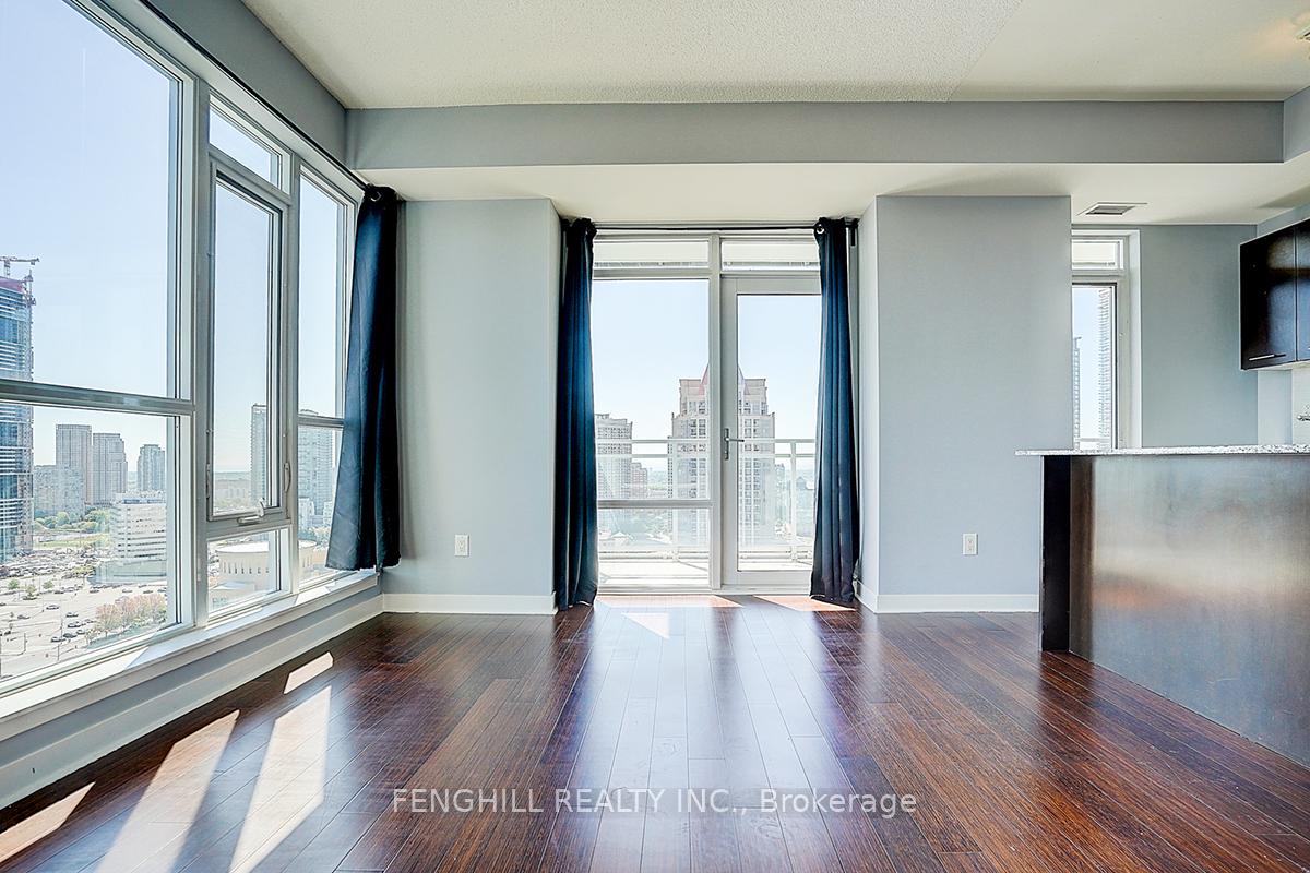 2 Bedrooms Condo at 365 Prince Of Wales, Mississauga For sale