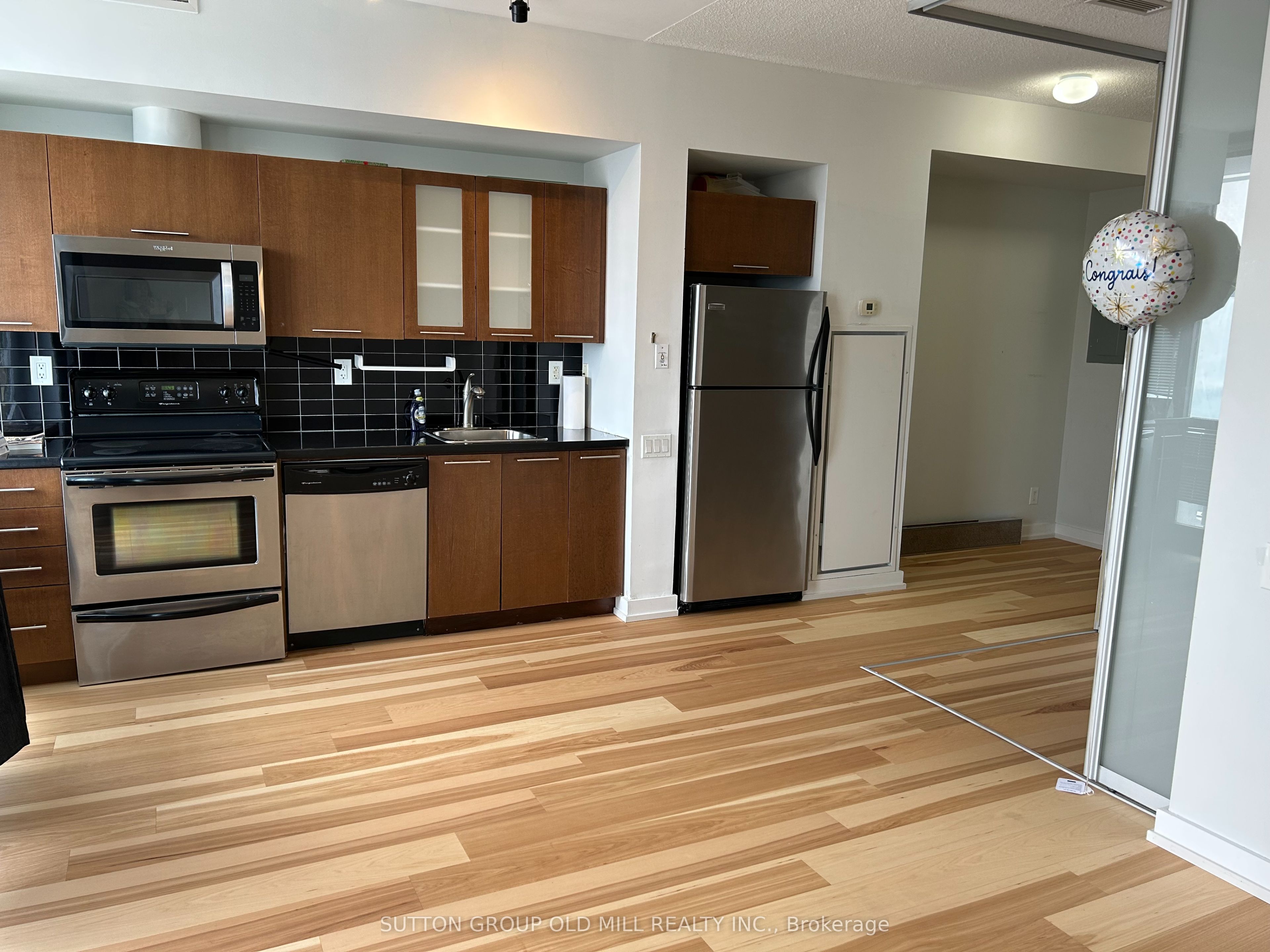 33 Mill Street, #1103