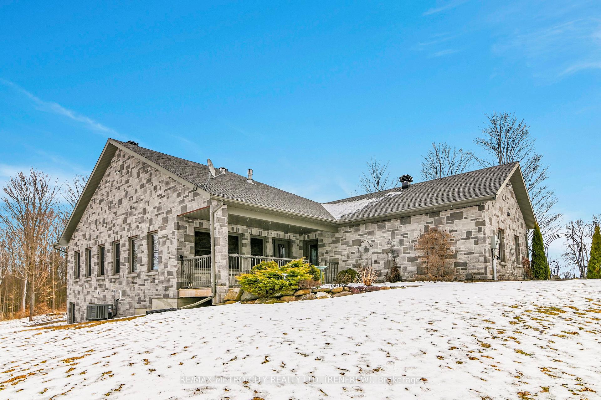 3280 Burnstown Road, Horton, ON K7V 3Z9