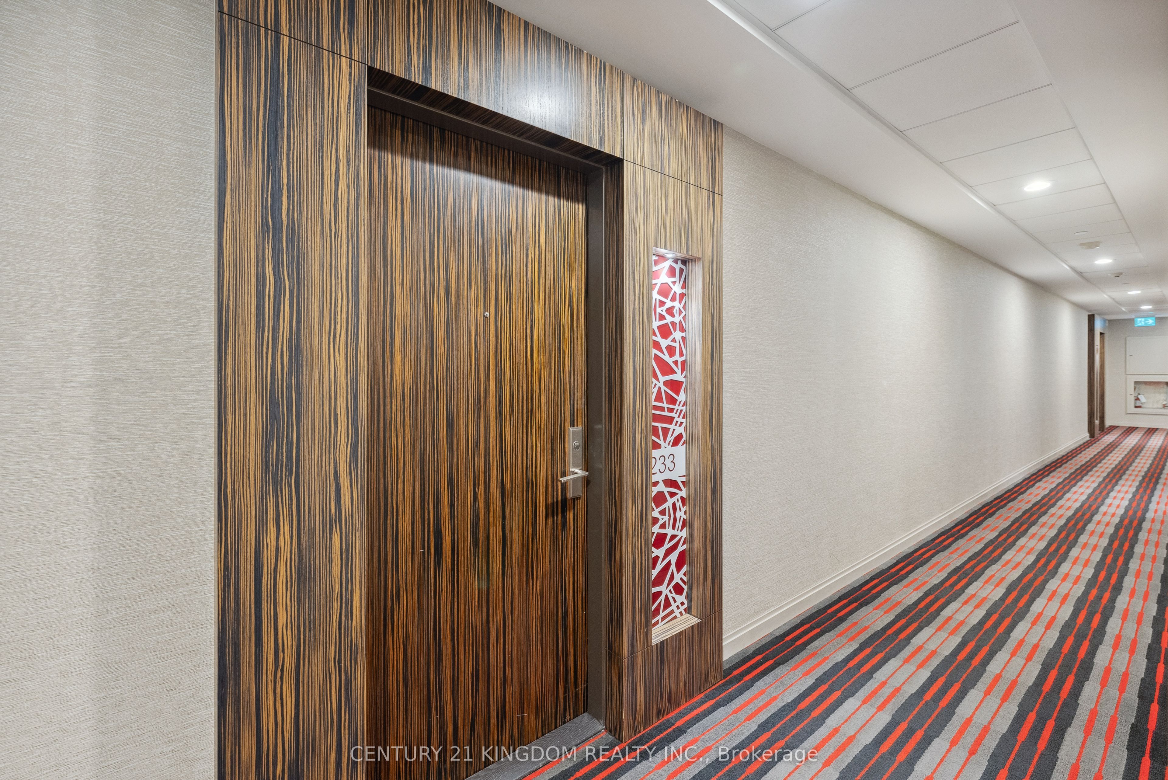8763 bayview Avenue, #233
