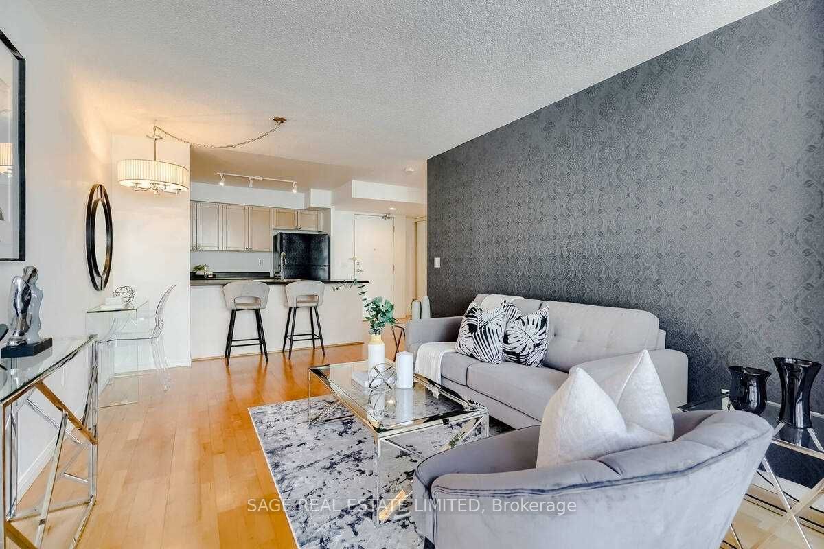 311 Richmond Street E, #605