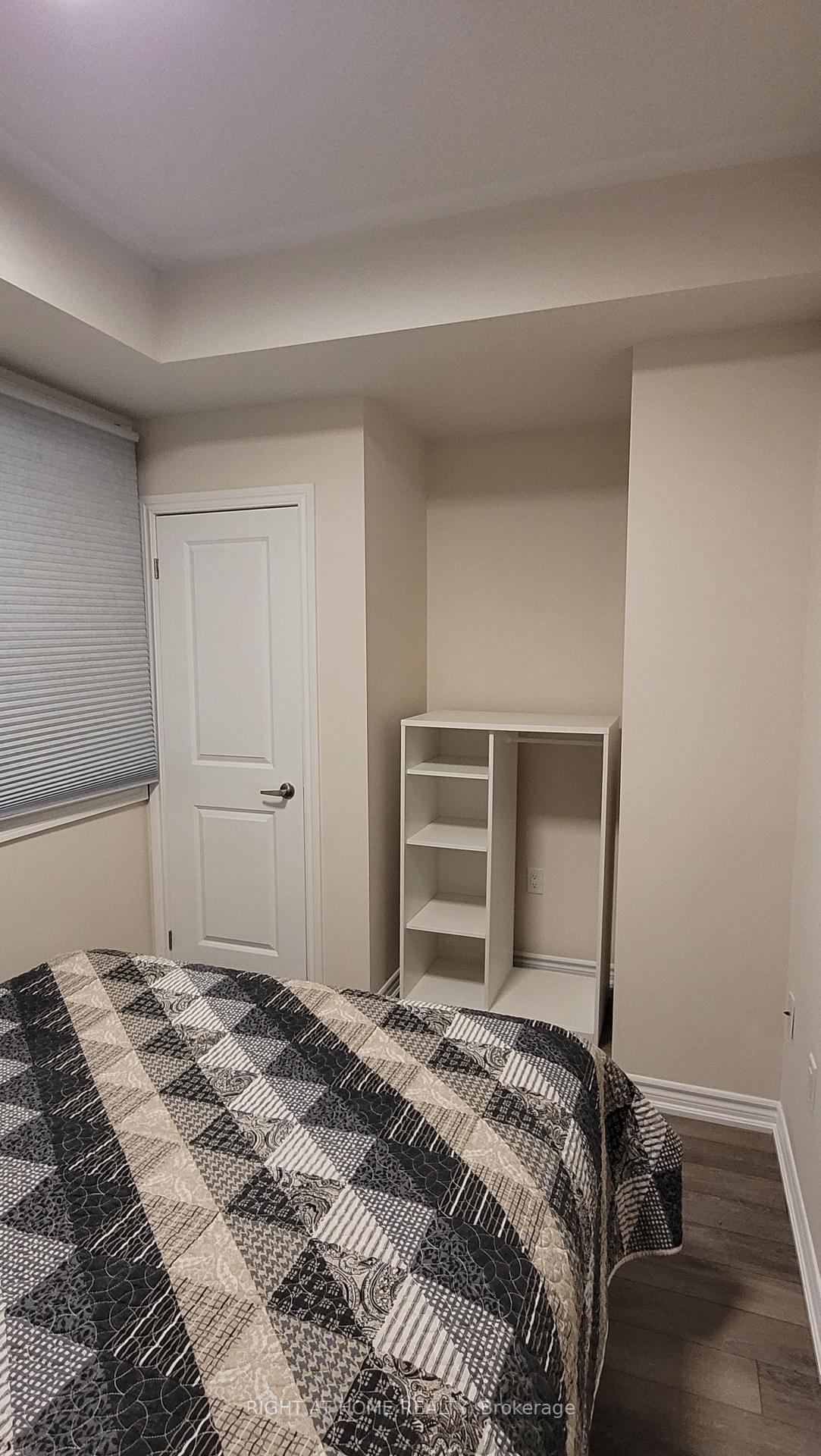 1 Bedroom Condo at 380 Hopewell, Toronto For sale