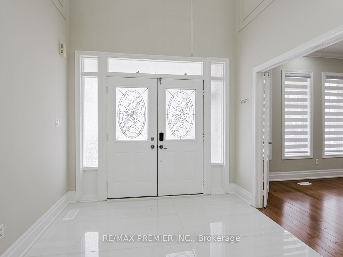 37 Colombo Crescent