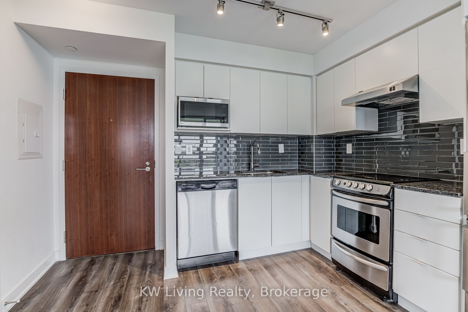 160 Flemington Road, #815
