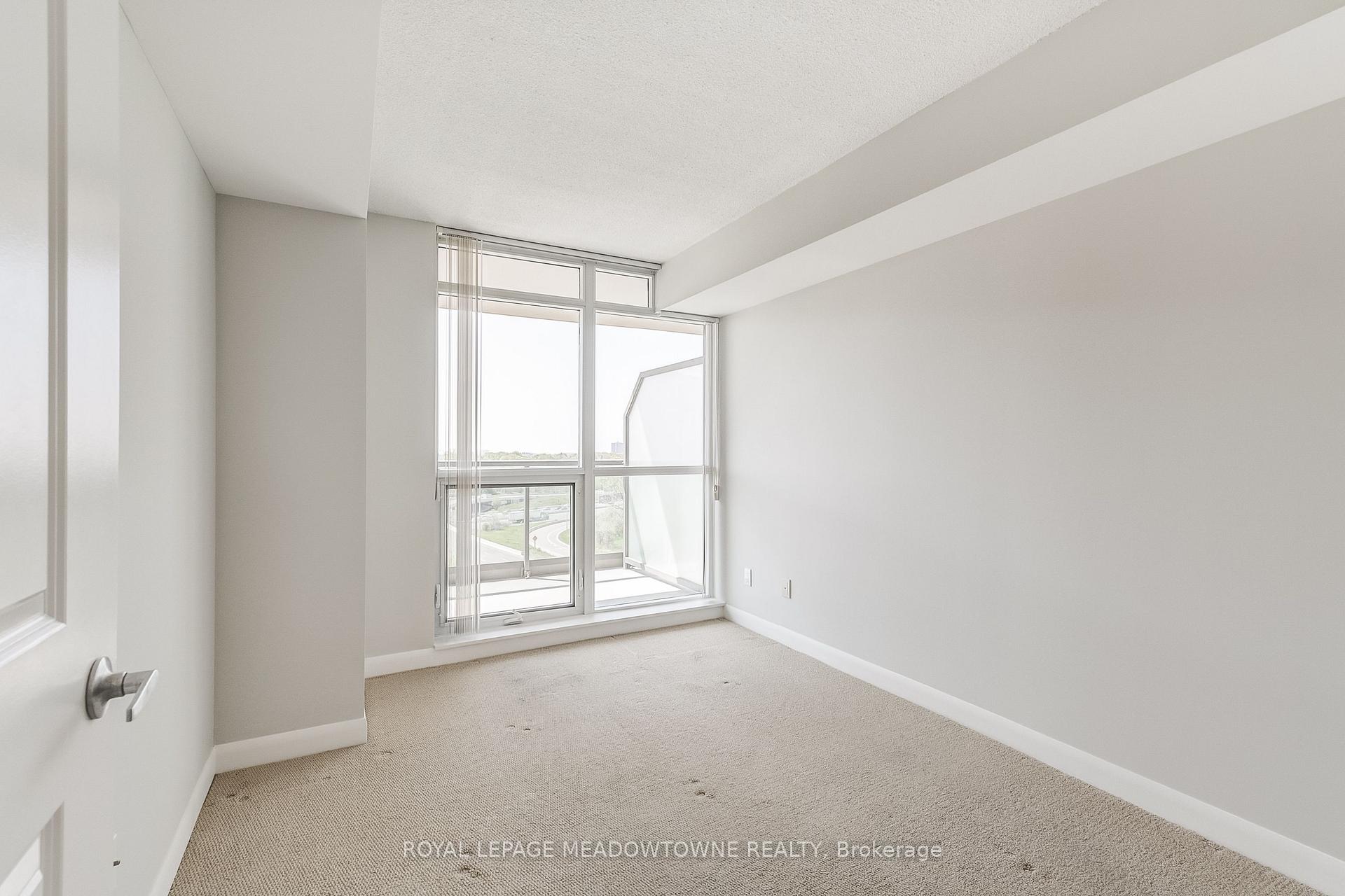 2 Bedrooms Condo at 225 Sherway Gardens, Toronto For sale