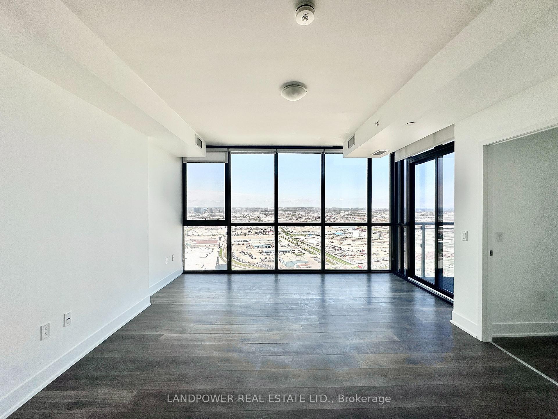 2 Bedrooms Condo at 2908 Highway 7, Vaughan For sale